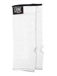 Białe ochraniacze na kostki Leone1947 – uniwersalne opaski do sportów walki